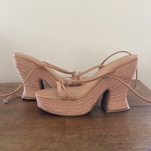 Marc Fisher tan wedges. Women sz 9.5.